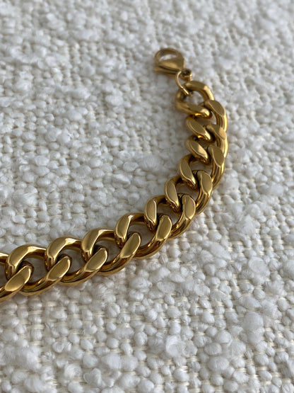 CHUNKY GOLD CUBAN CHAIN BRACELET