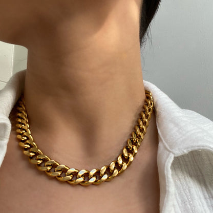 CHUNKY GOLD CUBAN CHAIN NECKLACE