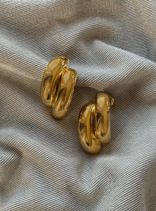 CHUNKY GOLD VINTAGE EARRINGS